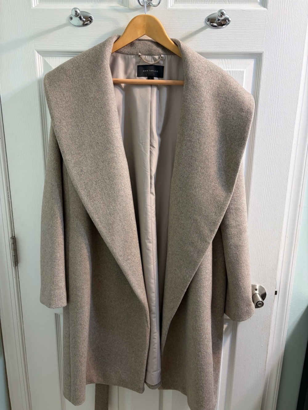 Ann Taylor Taupe Open-Front Shawl Collar Trench Coat